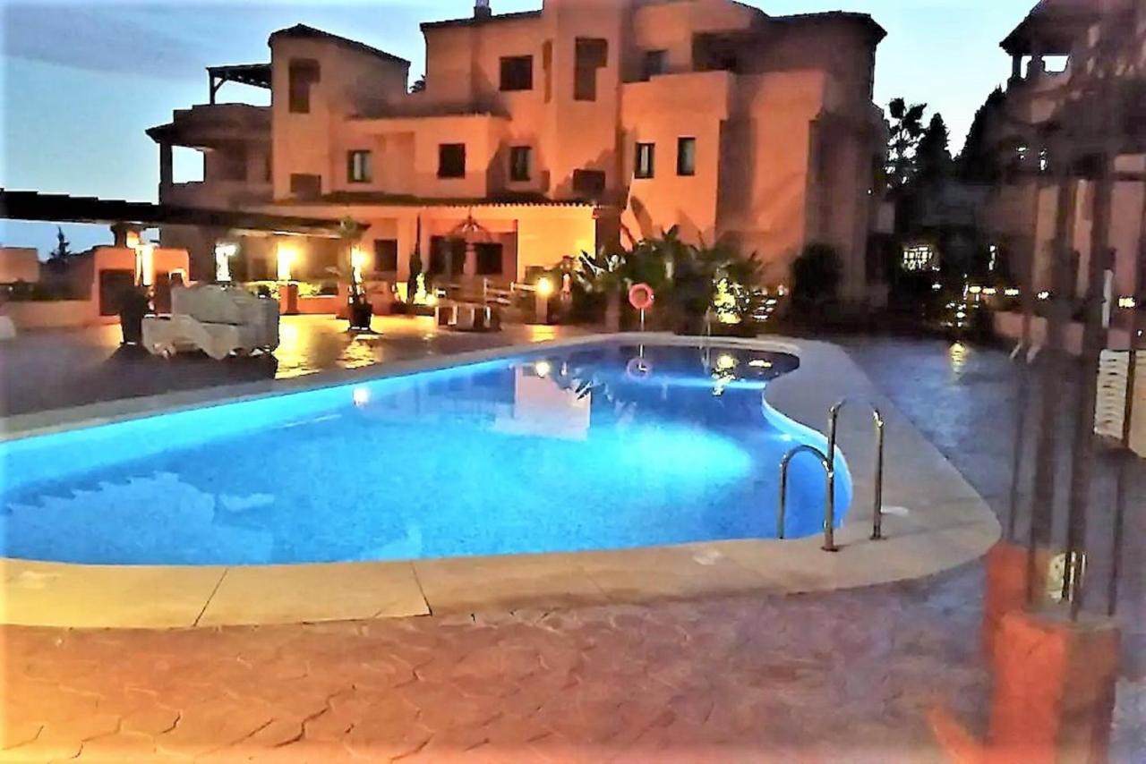 Elegant 2Br Apartment Puerto Banus Marbella Just 12 Minutes Away By G00Giemaps Estepona Exteriör bild
