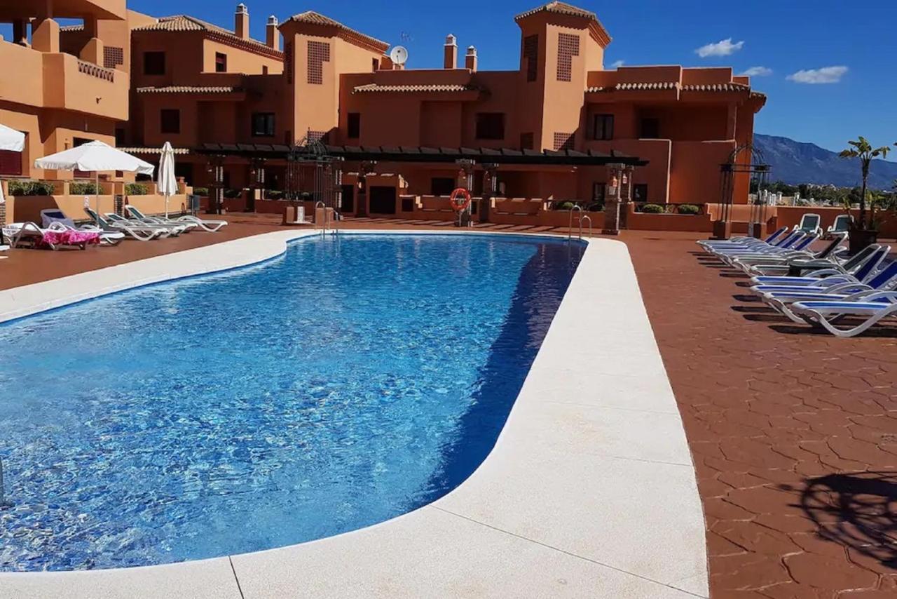 Elegant 2Br Apartment Puerto Banus Marbella Just 12 Minutes Away By G00Giemaps Estepona Exteriör bild