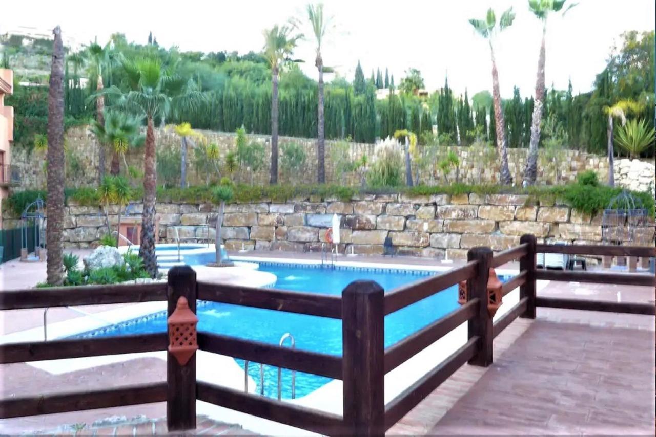 Elegant 2Br Apartment Puerto Banus Marbella Just 12 Minutes Away By G00Giemaps Estepona Exteriör bild